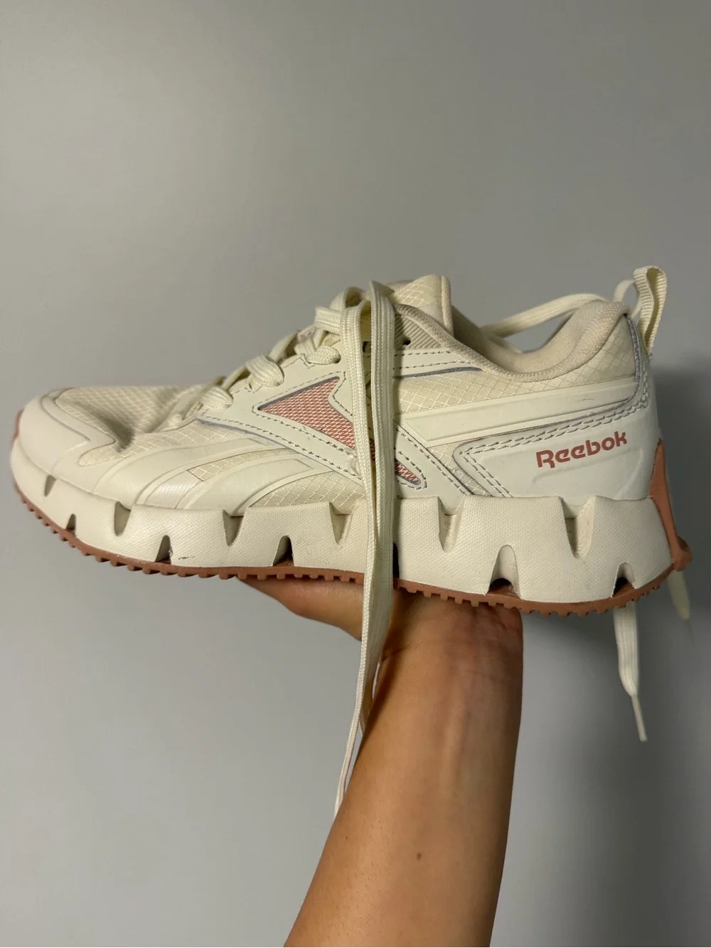 Reebok Cream & Pink Zig-Edge Trainer Sneakers